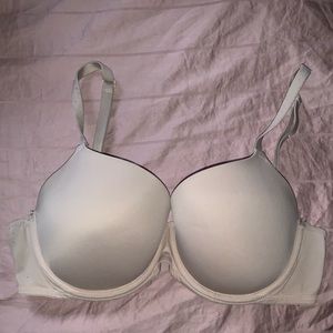 Victoria’s Secret PINK lightly-lined bra